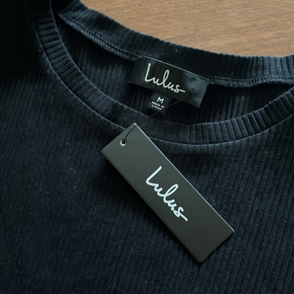 NWT Lulus bodysuit half sleeve black size medium 🖤 - Picture 3 of 4